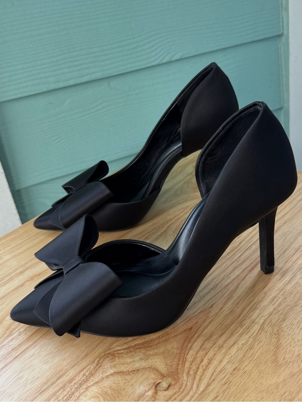Jessica Simpson Penari Black Satin Bow Pointed-Toe Pumps